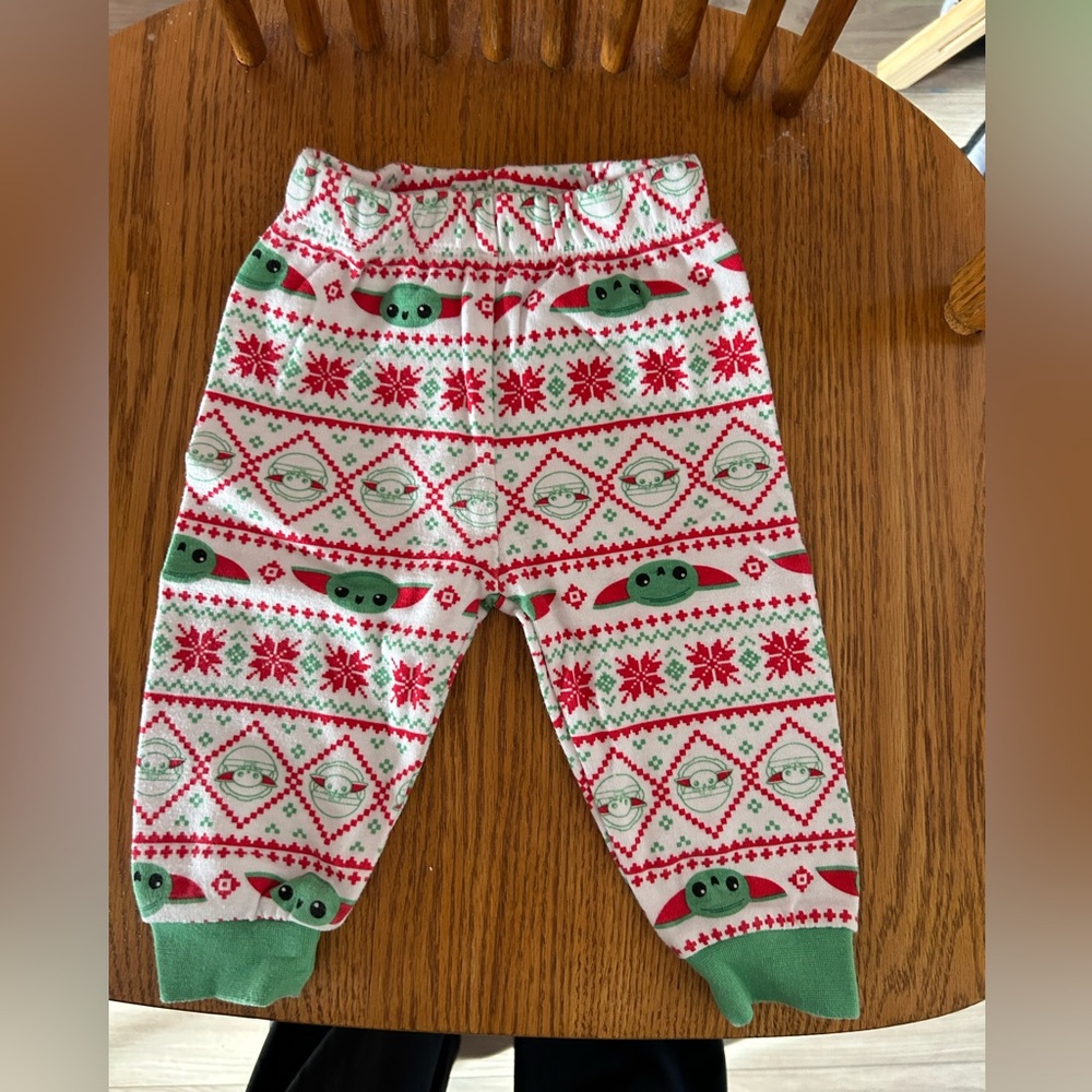 Disney Star Wars baby Yoda Grogu Christmas pants for baby size 3-6 months
